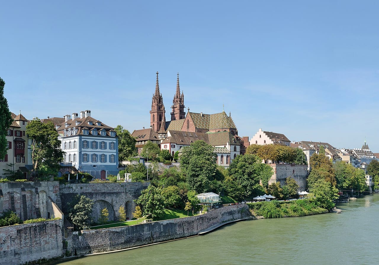 Carga completa FTL a Basilea, Suiza