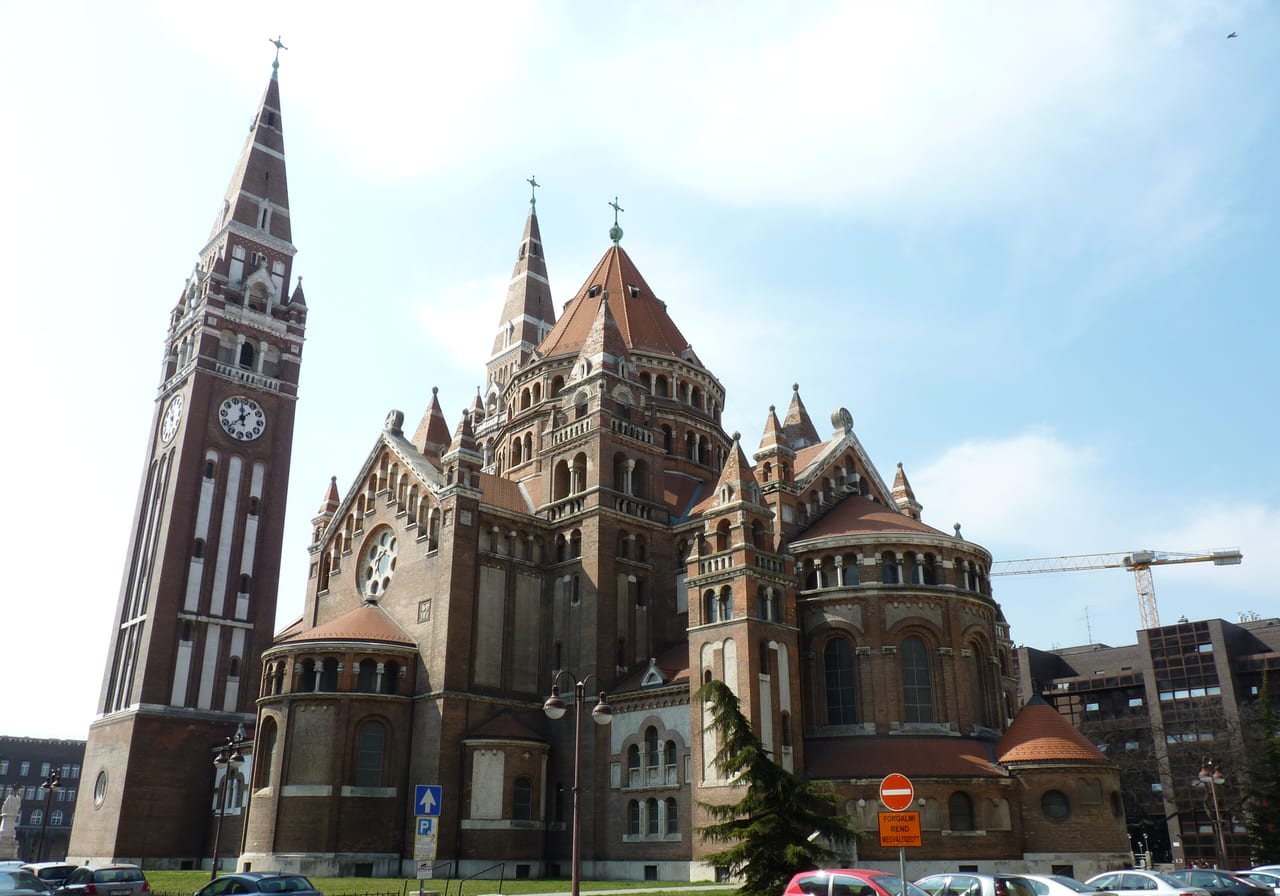 Paquetería internacional a Szeged, Hungría