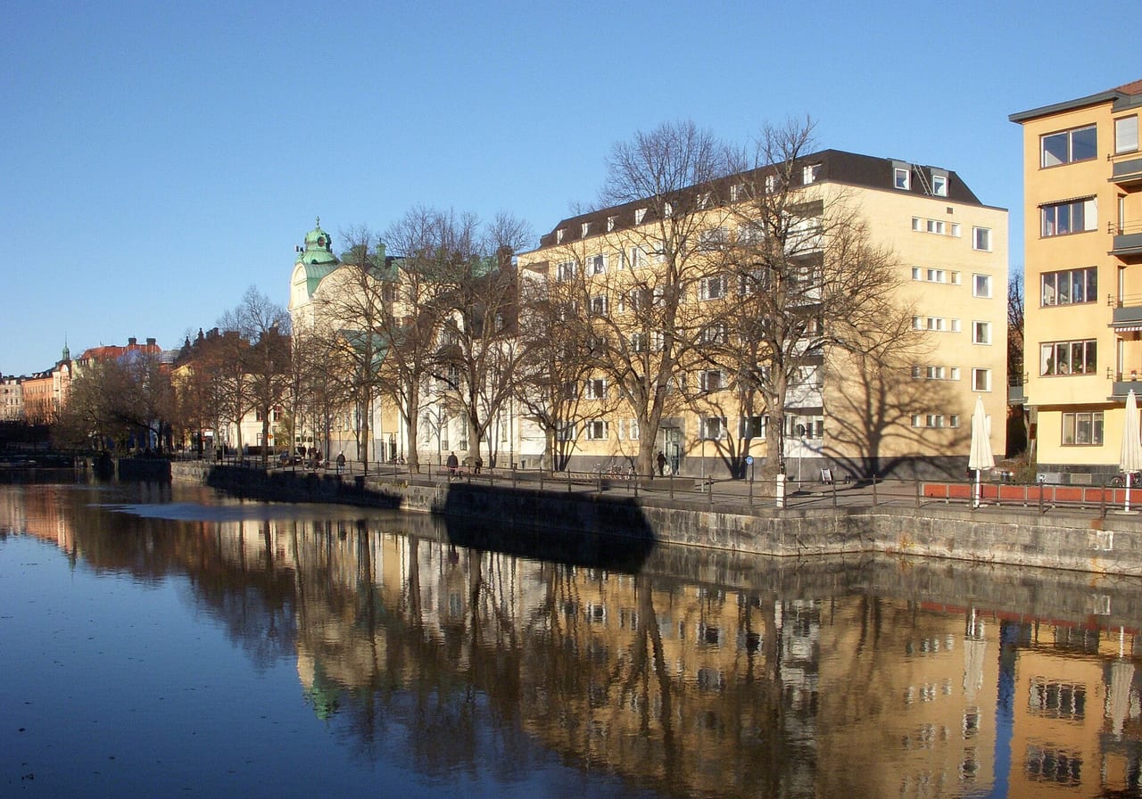 Transporte internacional a Uppsala, Suecia