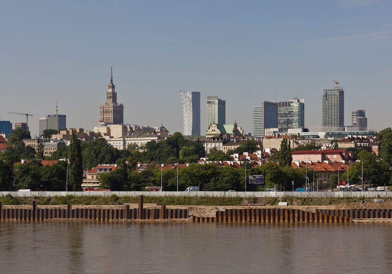 Carga completa FTL a Varsovia, Polonia